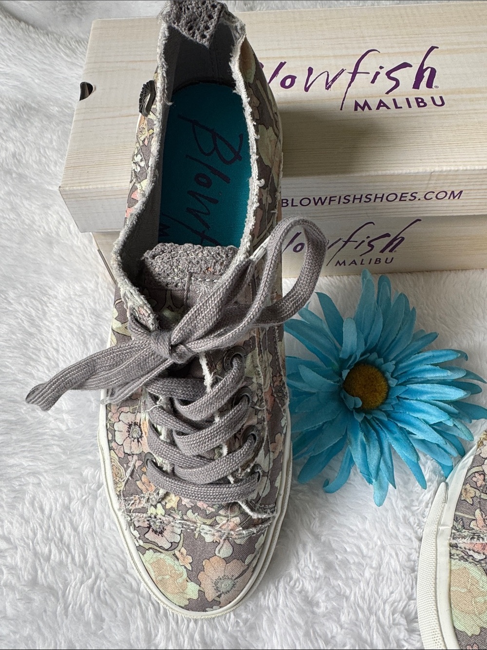 Blowfish Floral Lace-Up Sneakers in Grey and Multi